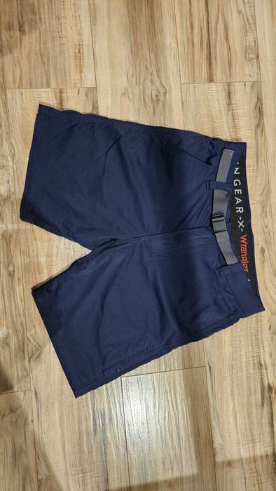 Zestaw szortów Levis, Lee, Wrangler W32