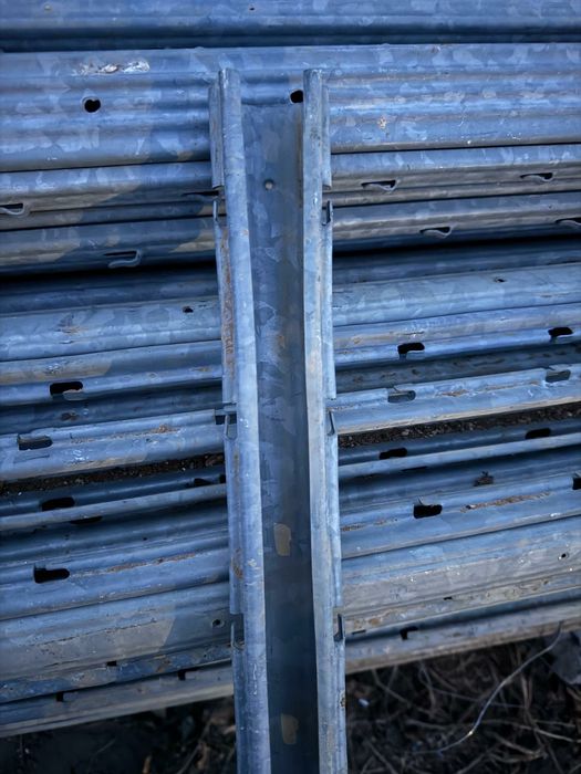 Słupki do siatki leśnej, słupkdo i winnicy, malin, siatka Leśna,