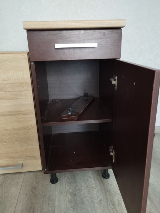 Кухонні тумбочки, 40 см ширина , б/у