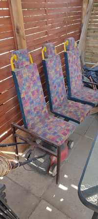 Krzesła na działkę autobus
