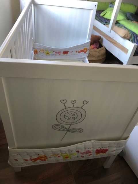 Cama de grades / Berço  IKEA com colchão