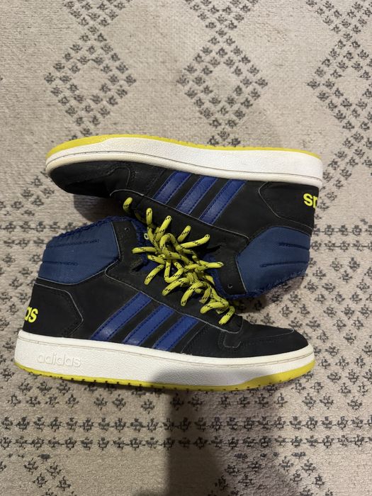 Демисезонные ботинки хайтопы высокие кроссовки adidas адидас