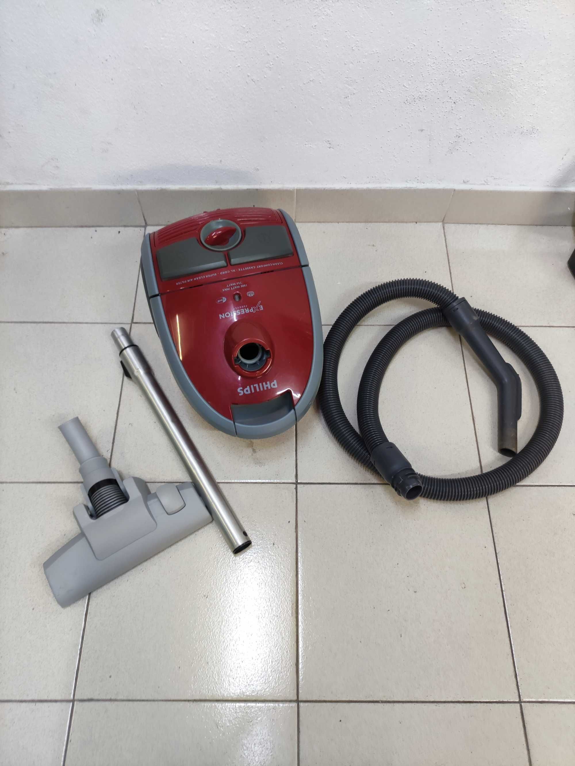 Aspirador de saco Philips Expression 1800W - OP2