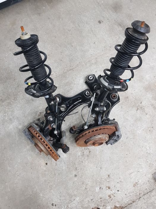 Renault Captur Mcperson zawieszenie przód Prawe