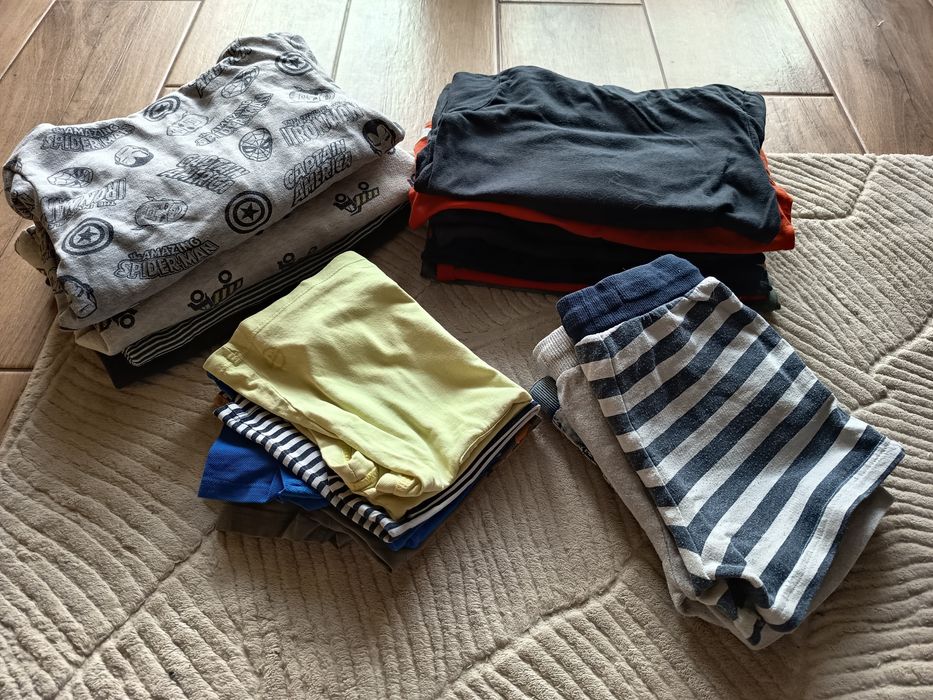 Komplet ubranek dziecięcych, rozmiar 98-104