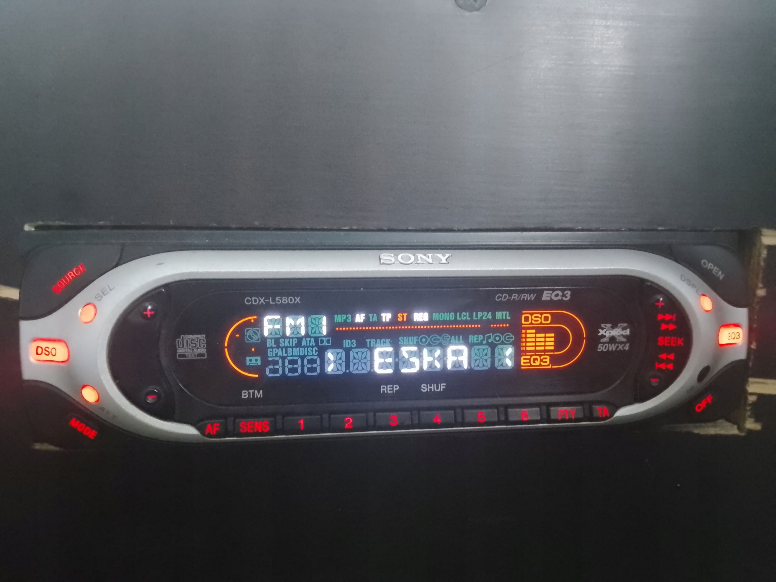 Sony Cdx-L580X Cd Wysoki Model Winda Pod Zabudowe Radio