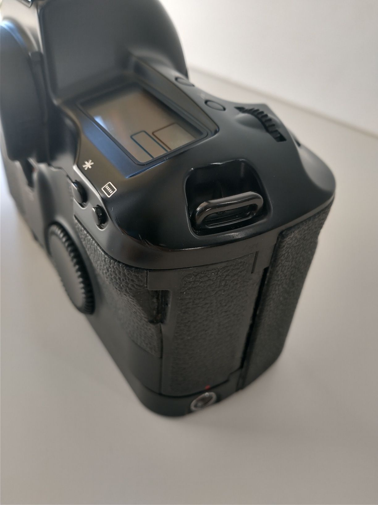 Canon eos 1n - aparat analogowy