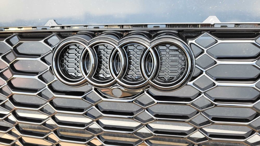 Atrapa chłodnicy GRILL Przód Audi RS5 F5 8W6 LIFT 19- ORYGINAŁ NOWY !!