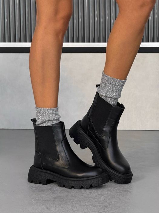 Жіночі зимові чорні челсі натуральна шкіра