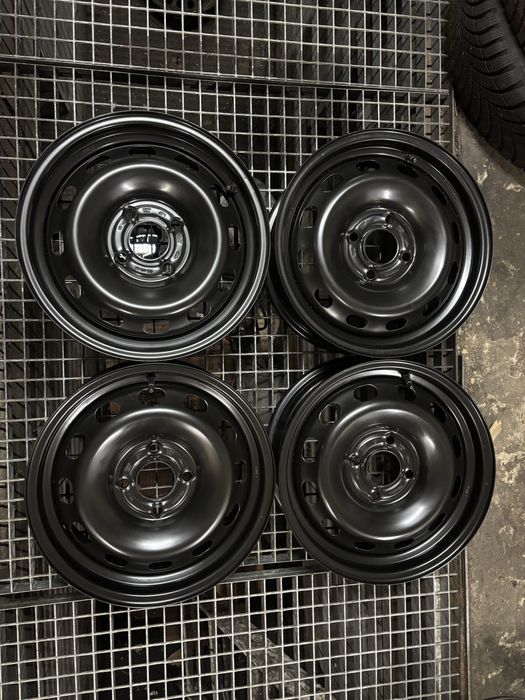 Felgi stalowe 15” 4x108 Ford nowe/ demo czujniki TPMS
