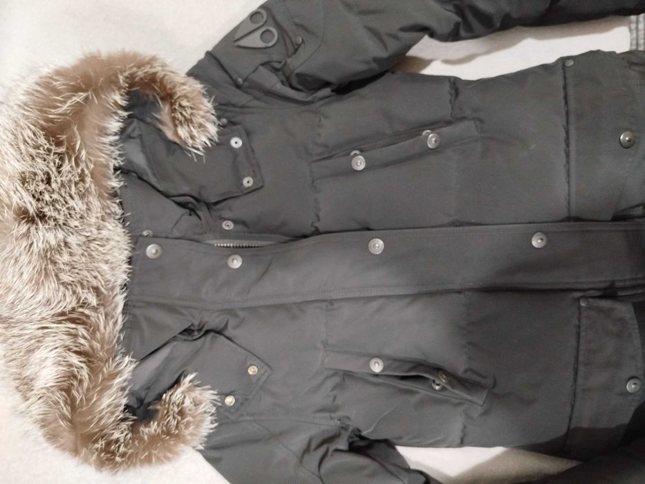 Куртка  капюшоном moose knuckles