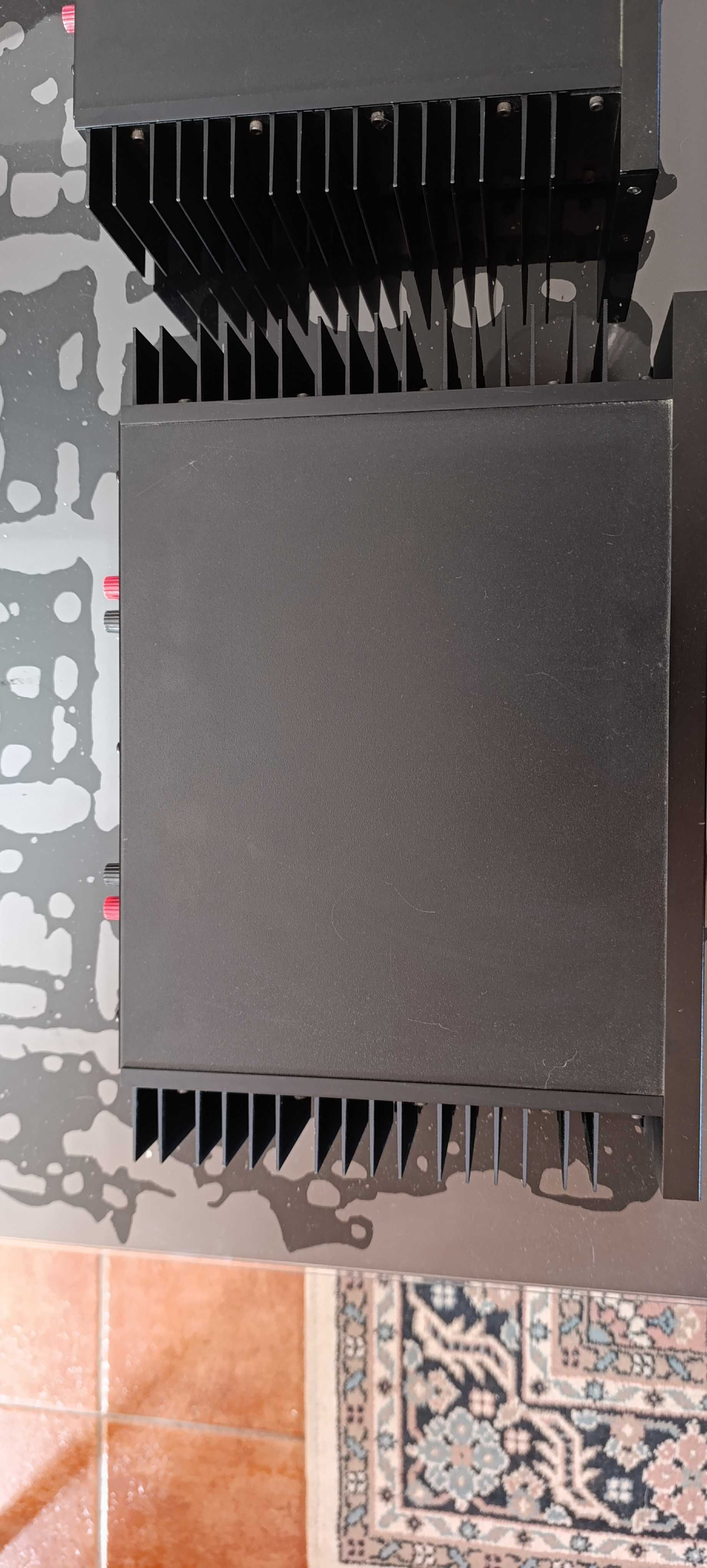 Amplificador PERREAUX E1 (2 aparelhos)