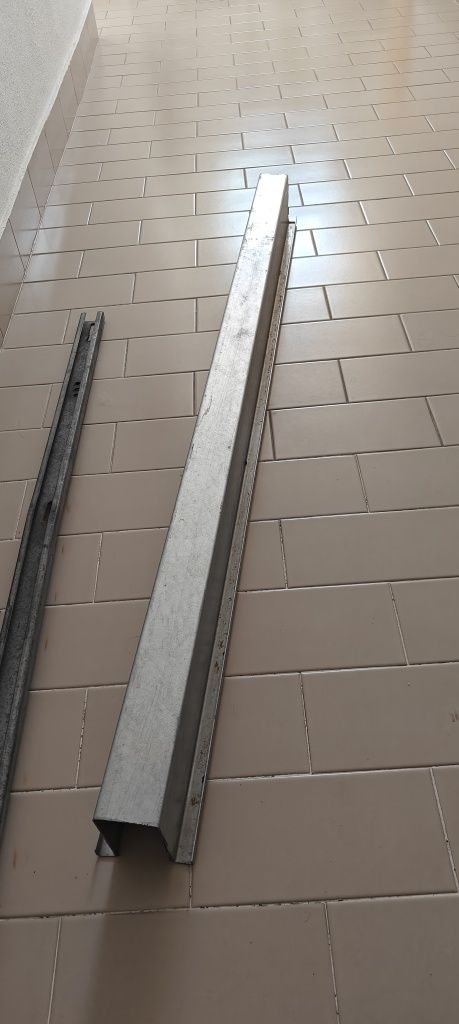 Calhas galvanizados. 1 m, 3 m.