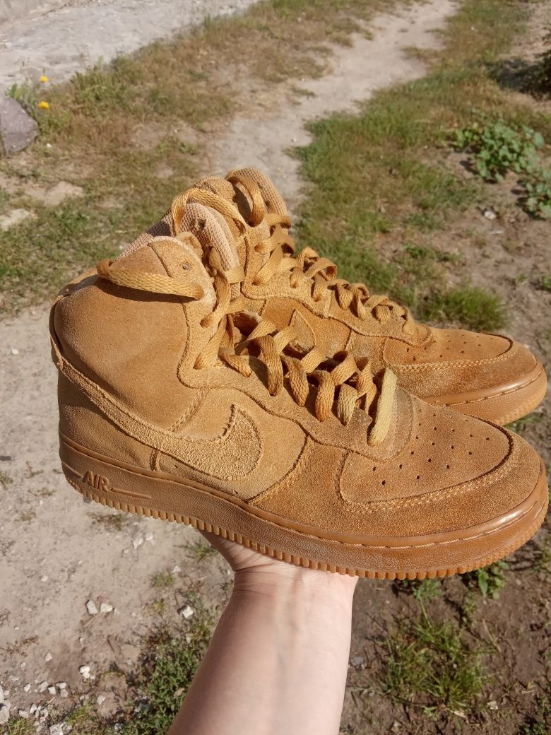 Ботинки Nike Air.