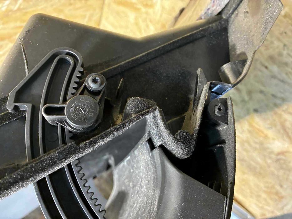 schowek pasażera vw volkswagen passat b5 czarny sprawny