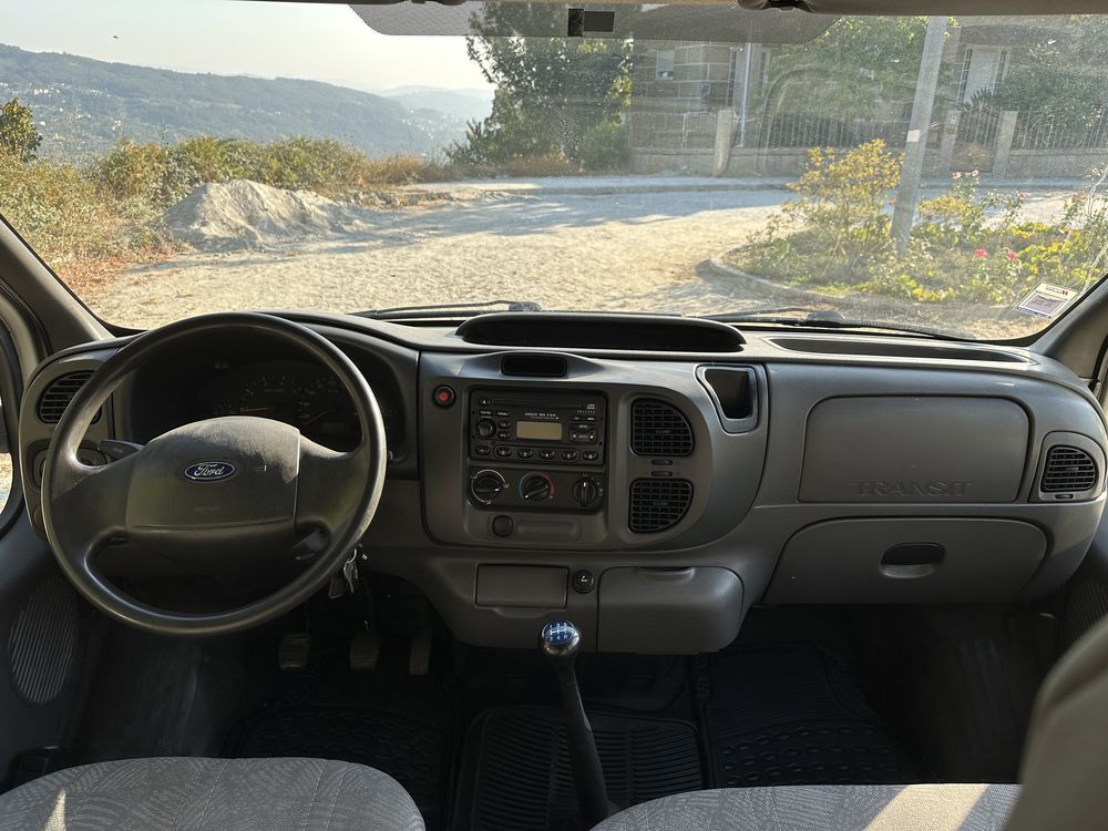 Ford Transit Cabine Dupla e Contentor