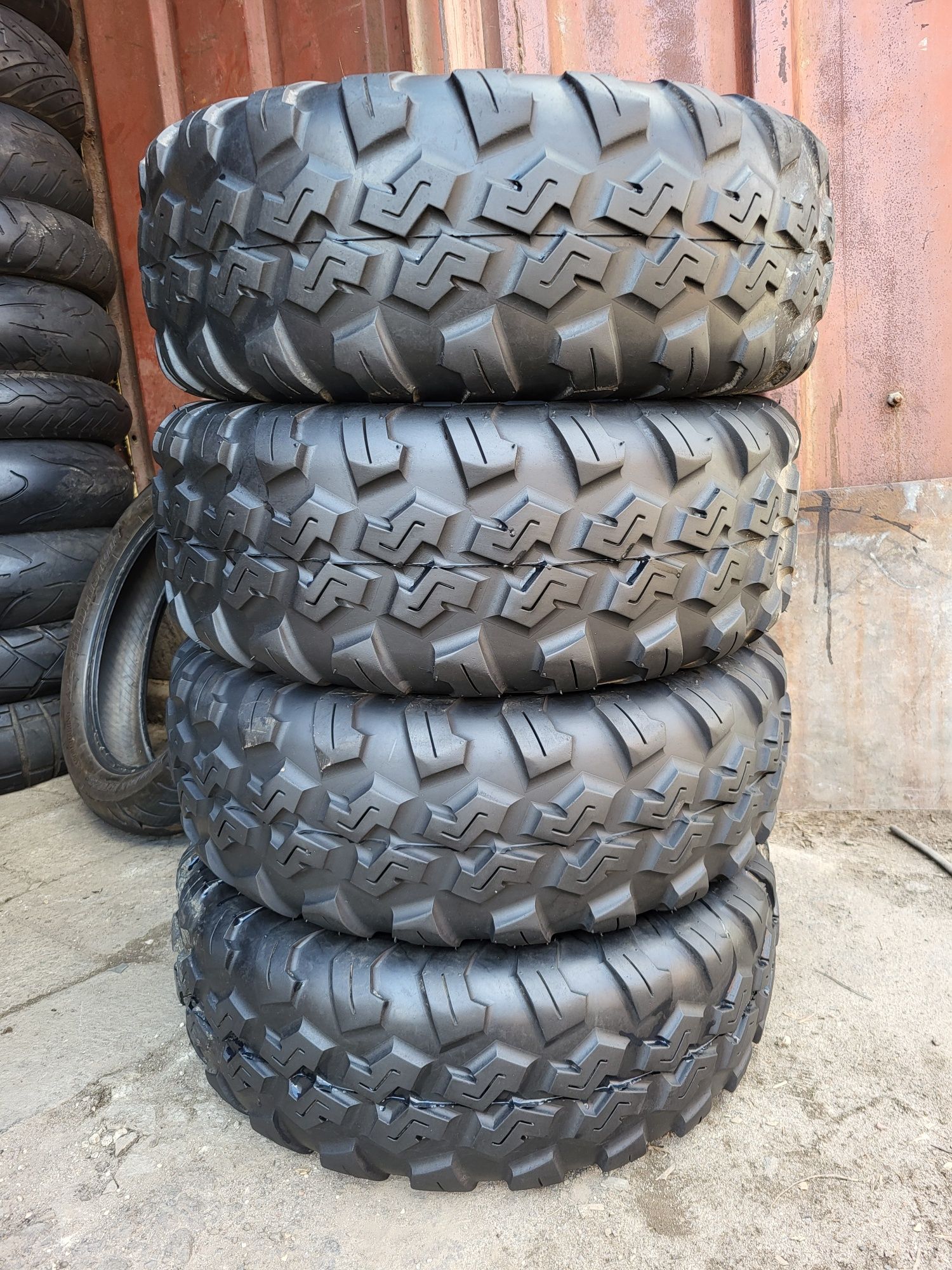 Комплект на квадроцикл Maxxis AT26*8-14 + AT26*10-14 (255/60-14)