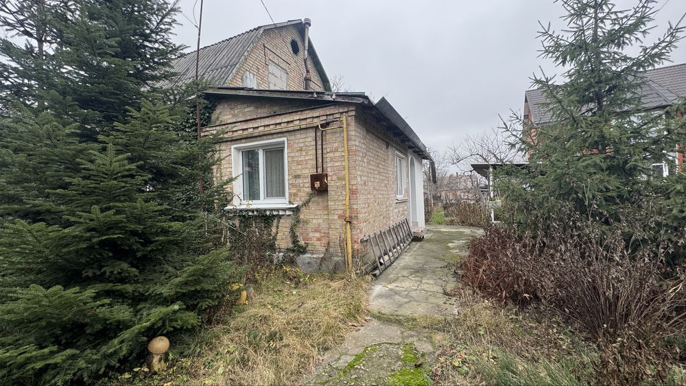 Оренда 1/2 будинку в Ірпені. 2кімнати, 7 соток