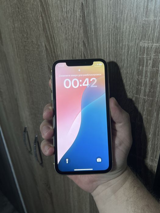 Продам iPhone Xr 64gb АКБ 100% Neverlock