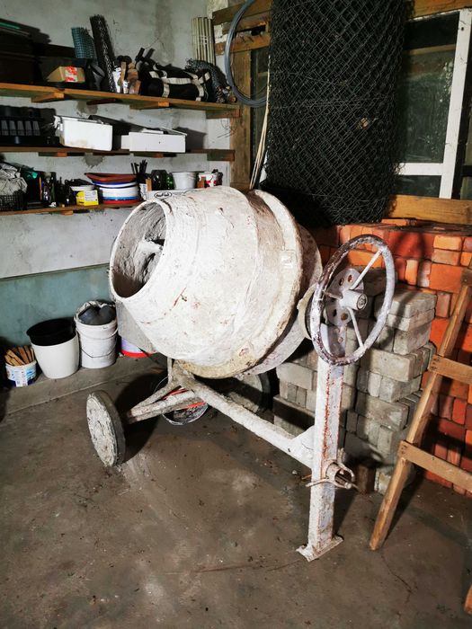 Betoniarka siła 280L