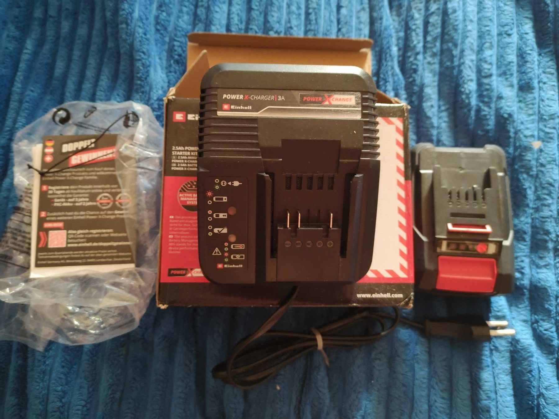 Новое зарядное устройство 18 V EINHELL POWER-X-CHANGE + Аккумулятор 4А