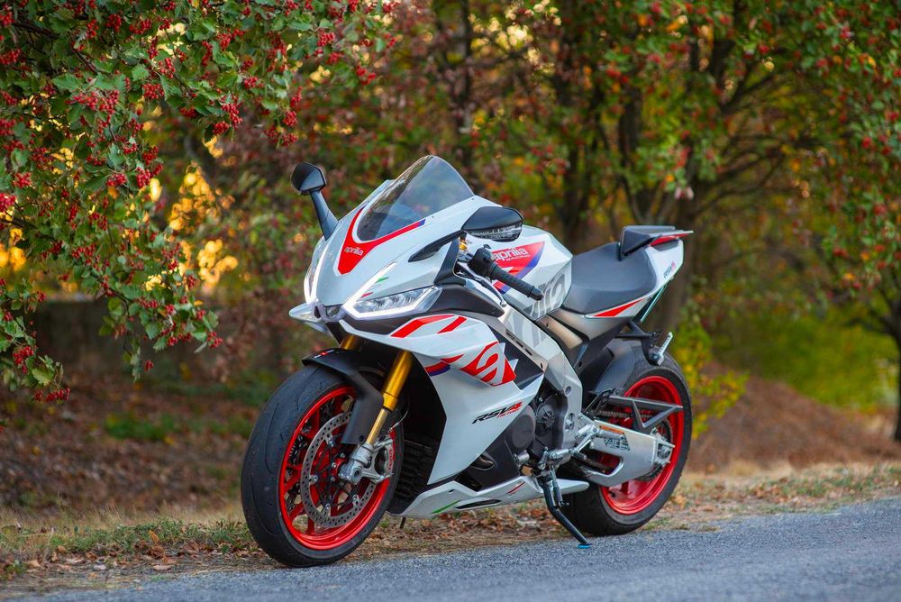 Aprilia RSV4 2023