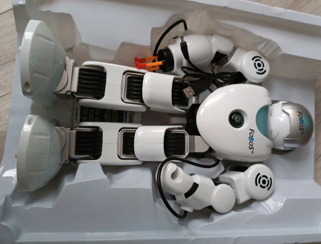 Zabawka Robot, sterowany pilotem Kosmiczny wojownik.