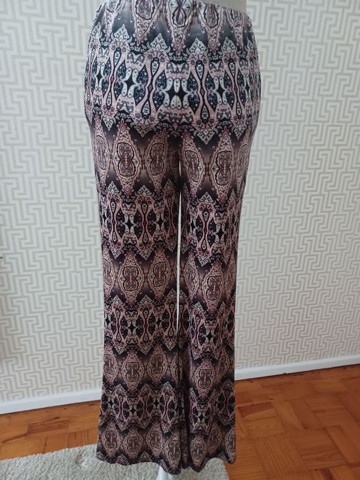 Calça de Mulher em Veludo.