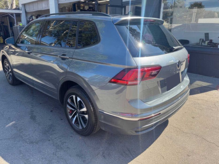 Volkswagen Tiguan S      2022