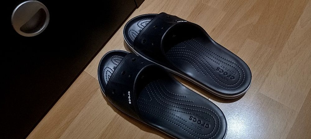 Bayaband slide Crocks