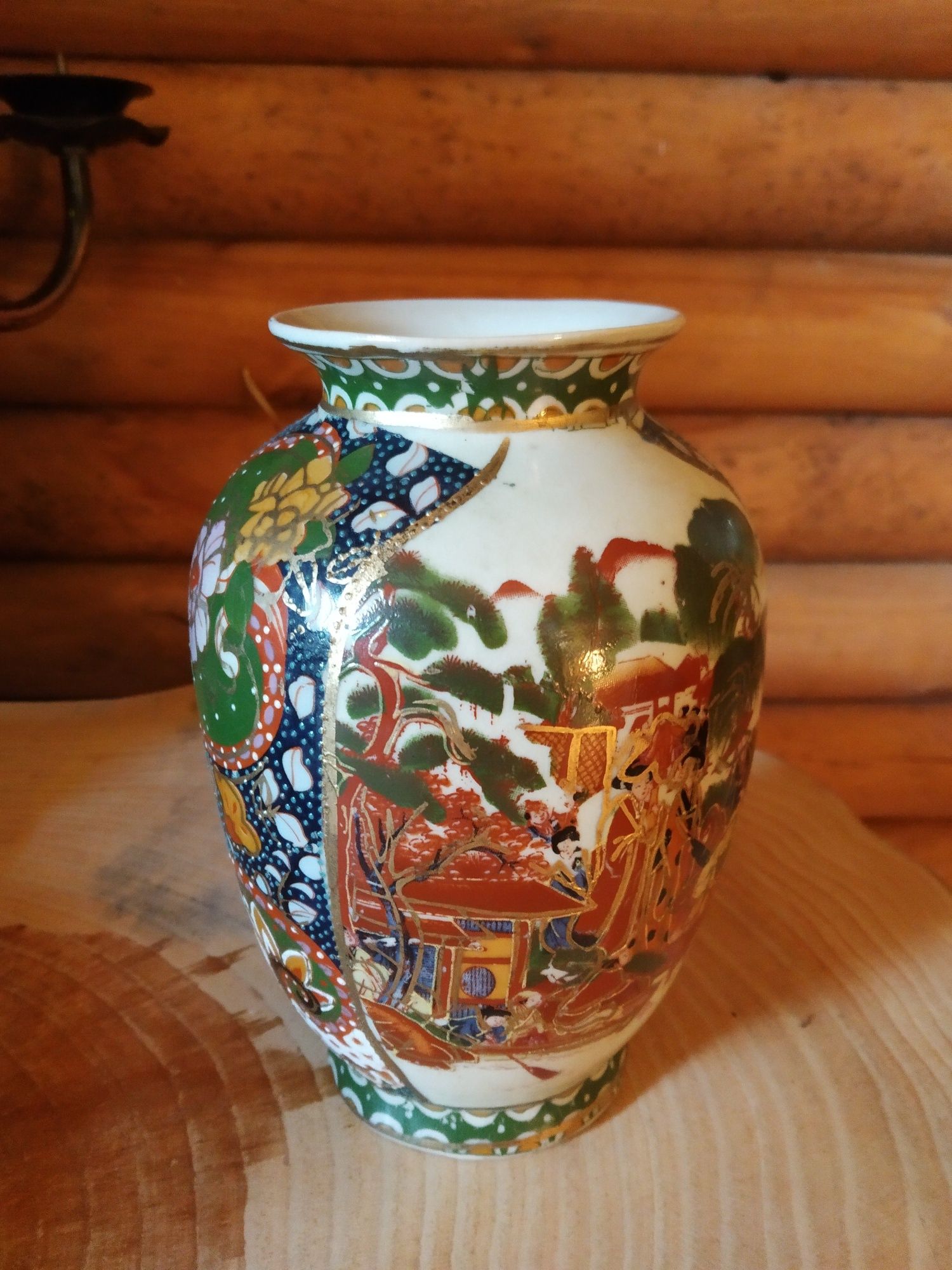 Flakonik z chińskiej porcelany