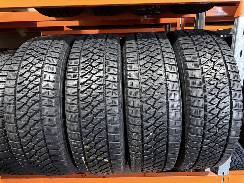 215/70 r15C Bridgestone 4 шт.