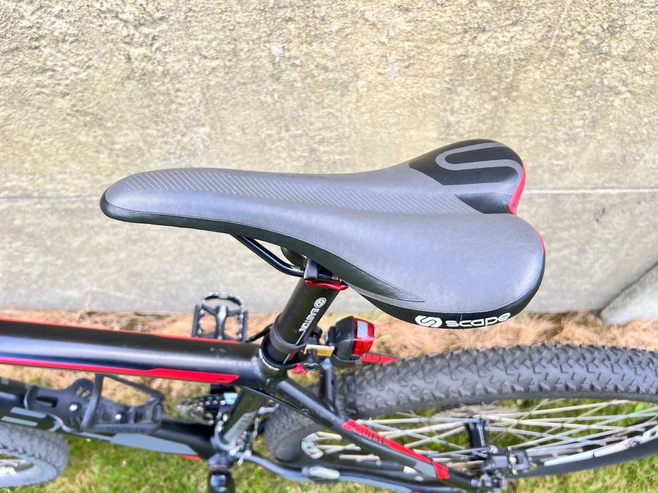 Rower CUBE Attention rama 18' koła 26'