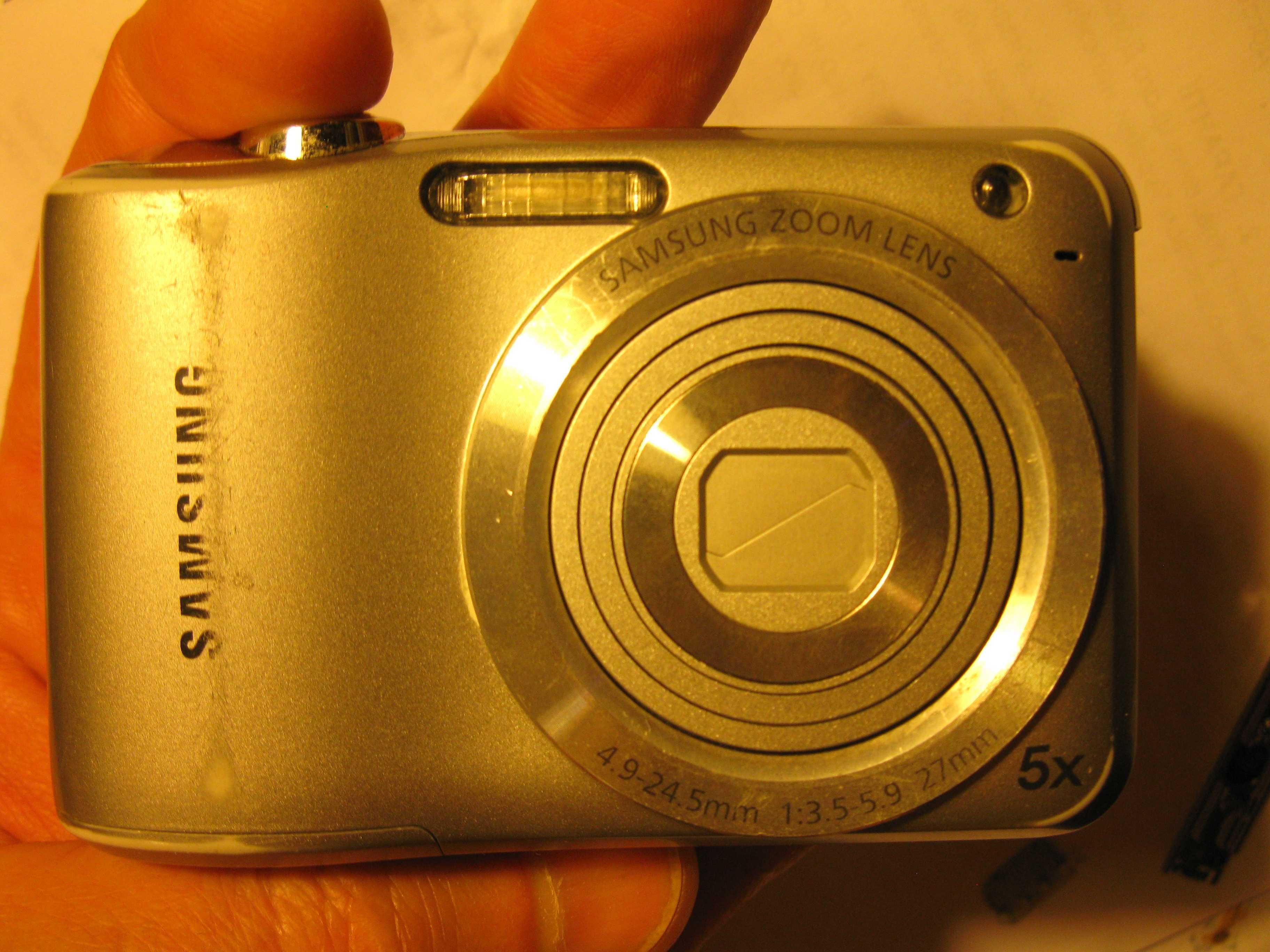 Фотоаппарат Samsung ES30 неисправный.
