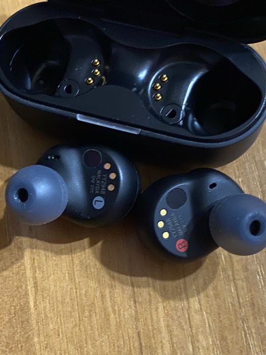 Навушники Sony WF-1000XM4