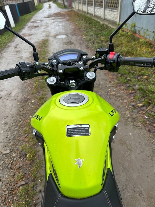 Продам мотоцикл Lifan SR 220