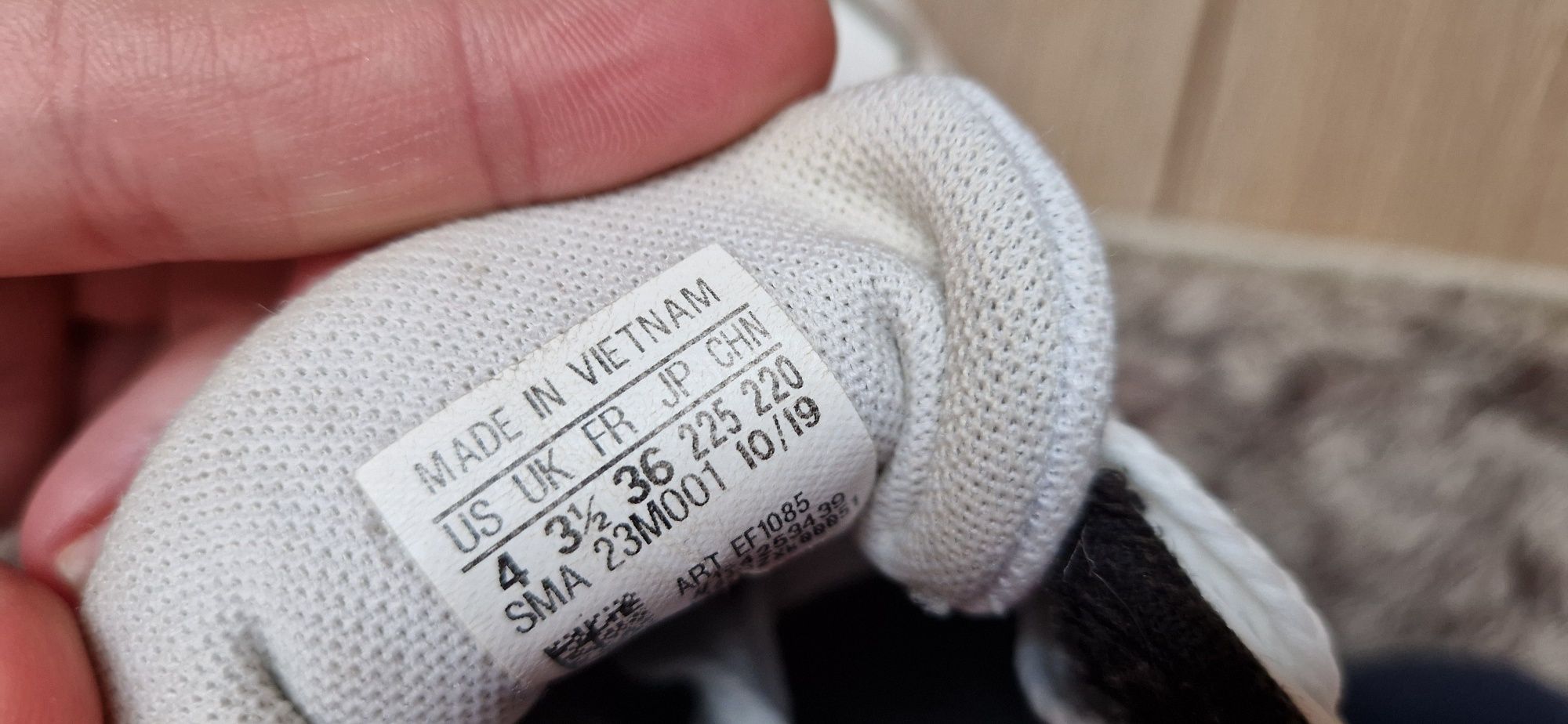 Buty sportowe adidas 36, białe adidasy chłopięce