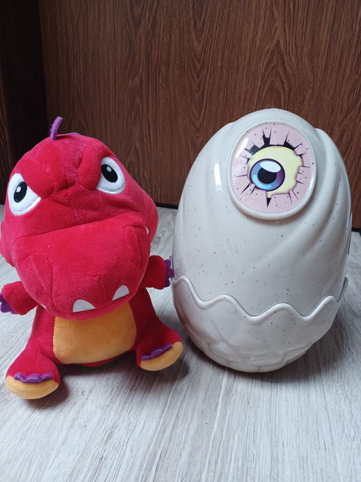 MegaJajozaury Epee dinozaur w jaju