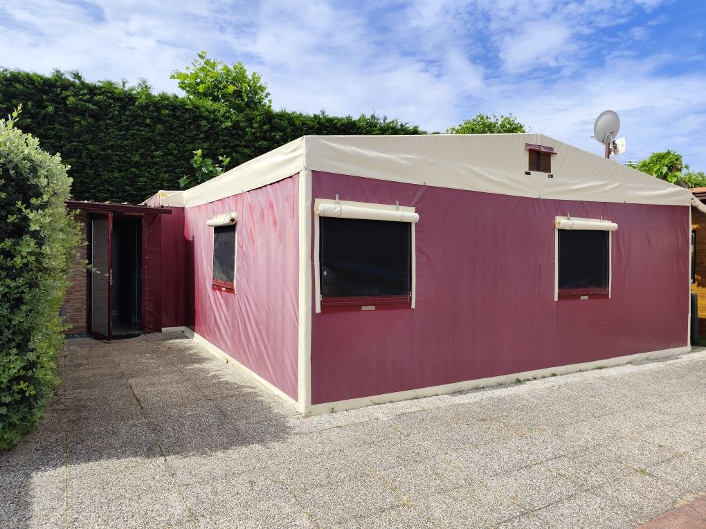 Casinha em vila praia de âncora