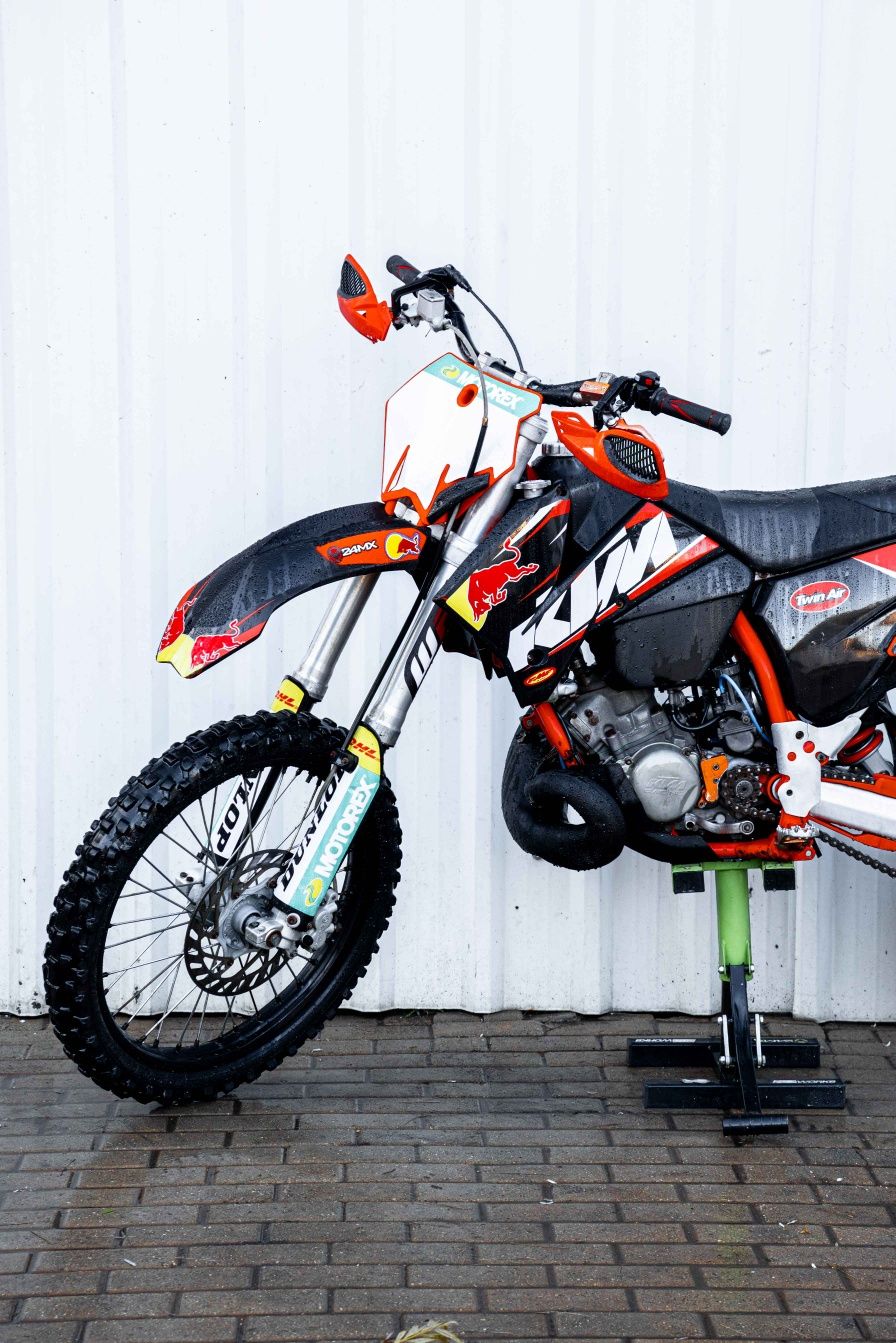 KTM EXC 200 REDBULL ATÉ 42€/MÊS