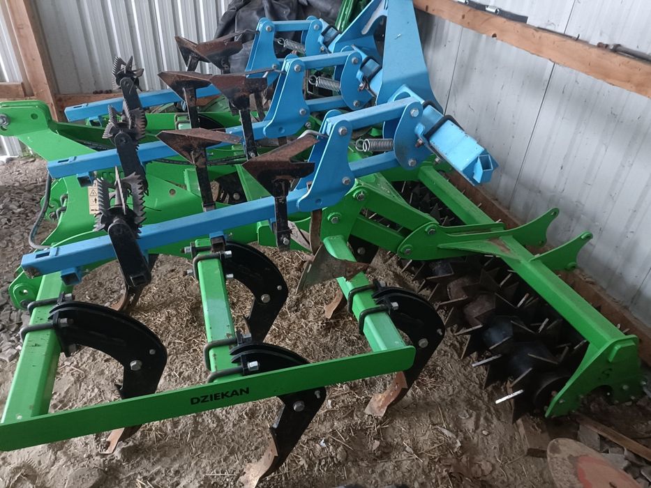 Agregat ścierniskowy gruber Dziekan Rozsiewacz Amazone ZA-F 600l