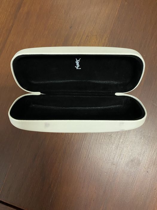 Estojo de óculos yves Saint Laurent