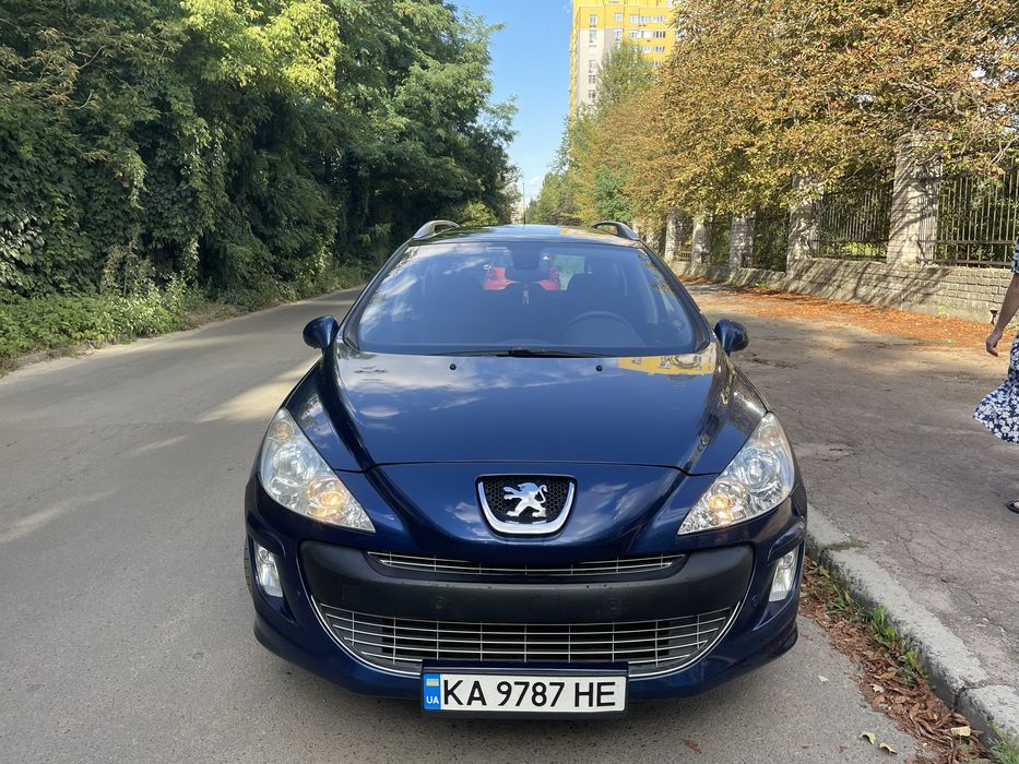 Peugeot 308 sw 2008 рік