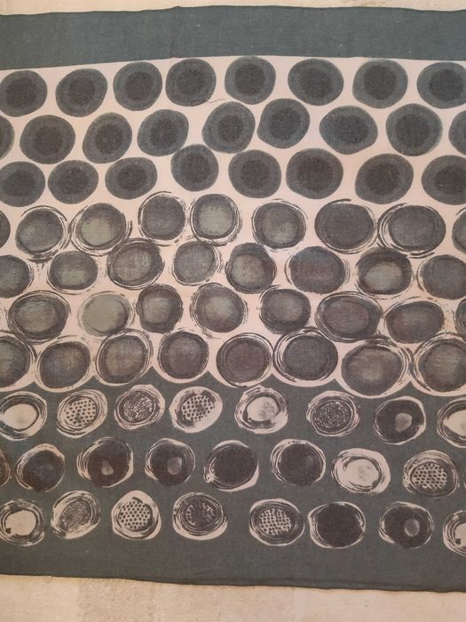 Piękny nowy duży kaszmirowy szal 180x70 cm