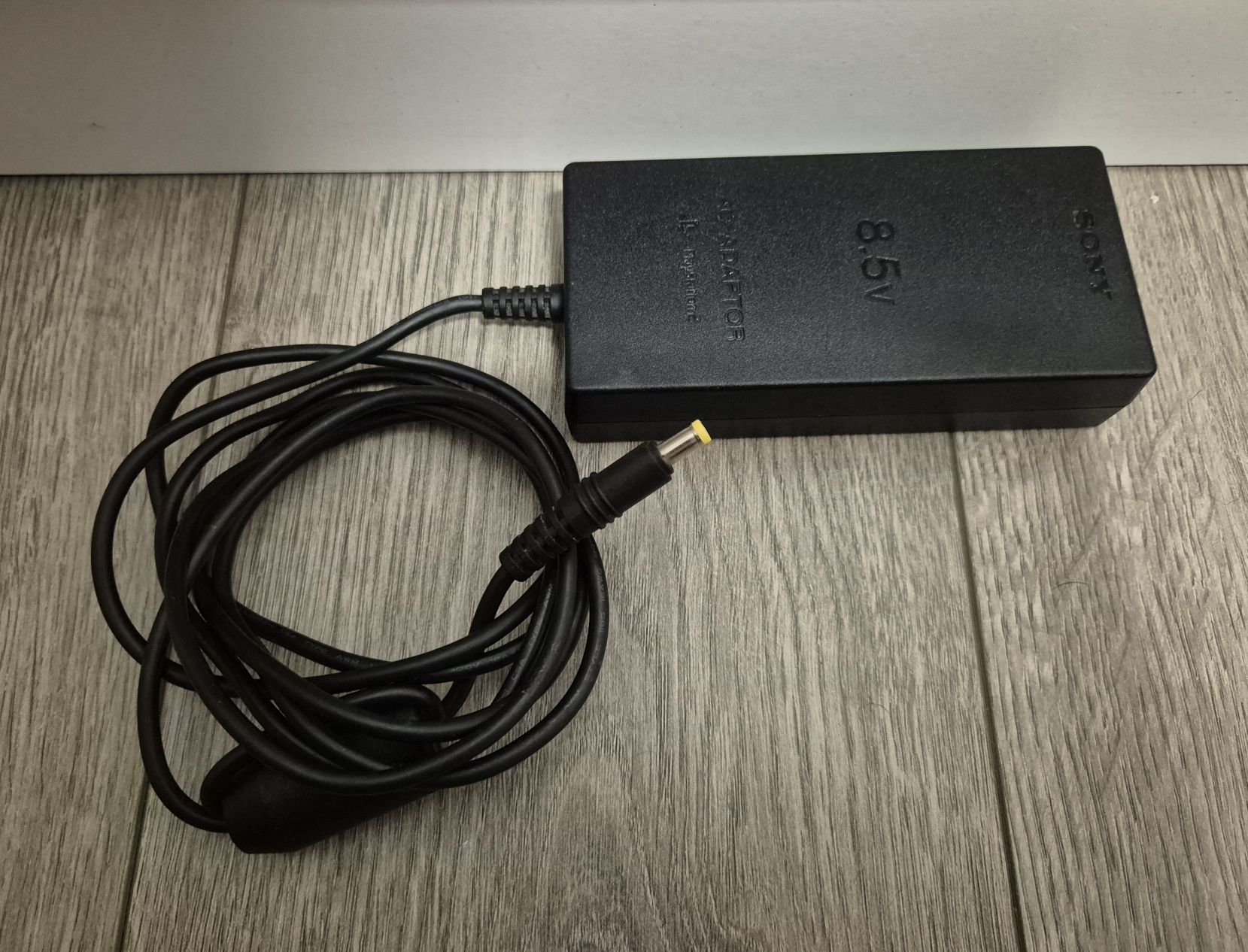 Zasilacz 8.5 V do Konsoli SONY PS2