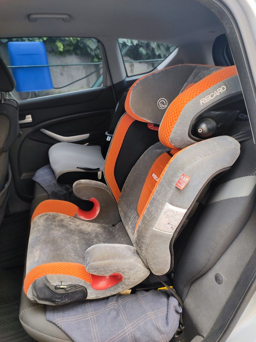 Дитяче автокрісло Recaro Monza Nova