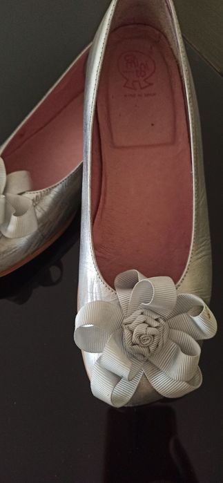 Sapatos de criança prateados