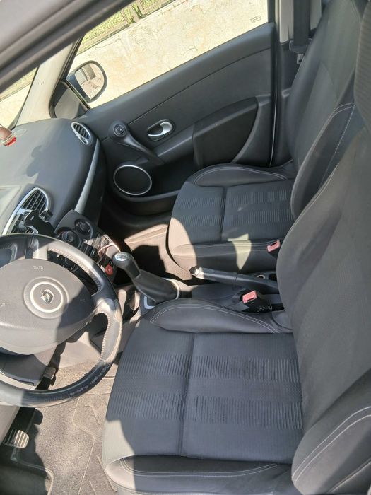 Renault clio 2010
