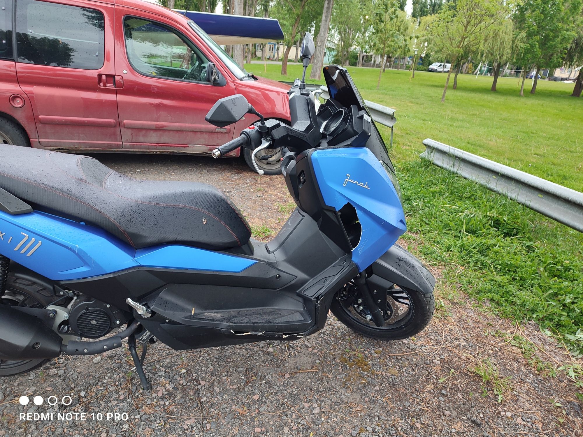 Motor / Skuter Junak 711