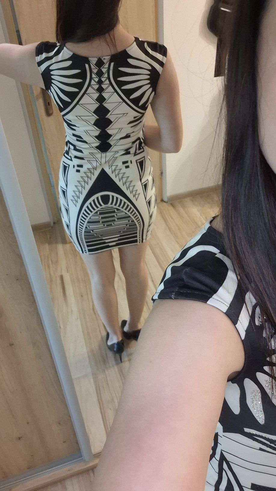 Sukienka cyrkonie, mini
